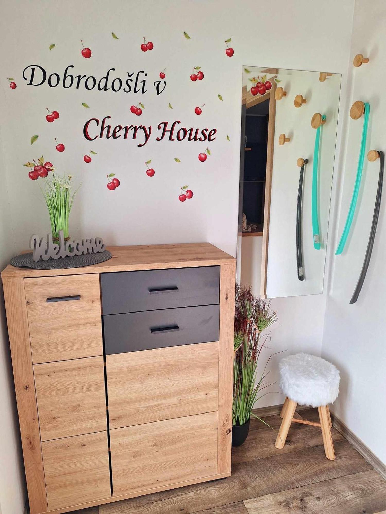 Apartment Cherry House *